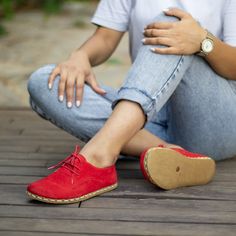 Elevate your style with our Oxford Style Lace-up Nubuck Red Women's Shoes. Handcrafted from premium nubuck leather, these shoes combine elegance with a zero-drop design for natural foot posture. Ideal for the modern woman, they offer both style and comfort. The grounding design enhances your connection to the earth, reflecting timeless craftsmanship and sophisticated design. Featuring a buffalo leather sole with a copper capsule, these shoes provide essential sensory feedback while keeping your Earthing Shoes, Grounding Shoes, Womens Red Shoes, Keds Style, Women's Slip Ons, Earth Shoes, Oxford Style, Drop Design, Barefoot Shoes