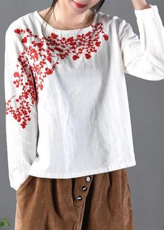 Embroidery Tops For Women, Blossom Embroidery, Pattern Outfits, Embroidery Tshirt, Trendy Sewing, Embroidery On Clothes, Shirt Embroidery, Embroidered Clothes, Plum Blossom