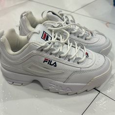 Girls Fila Sneakers, Size 6, Never Worn Outside Fila Sneakers, Shoes For School, Pretty Shoes Sneakers, Fila Shoes, Chunky Shoes, Boys Sneakers, Girls Sneakers, Pretty Shoes, Dream Shoes