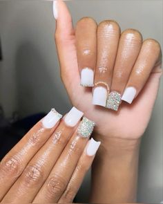 Short White Acrylic Nail Designs, White Nails With Bling Rhinestones, Gel X Nails With Rhinestones, White Nails Painted, Off White Pink Nails, All White Duck Nails, Rinestine Nails Short, Simple Nails With Diamonds, White Nails With Rhinestones Short