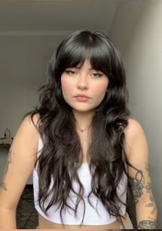 Shirt Hair With Side Bangs, Shaggy Blowout, Long Hair Shaggy Bangs, Bangs Black Hair Long, Brown Hair Alternative, Long Shag With Bangs Straight Hair, Shaggy Hair Bangs, Alternative Long Hair, Long Shag Black Hair