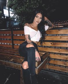 Goth Party Outfit, Ivana Santacruz, Goth Party, Instagram Bio Ideas, Tattooed Girls, Bio Ideas, Pinterest Outfits, Instagram Bio