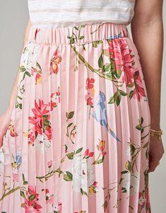 Clarisse Pleated Skirt Babbie's Store Bird Floral Blush - $32.00 Spartina 449, Pleated Skirt, Midi Skirt, Blush, Cute Outfits, Size Medium, Elastic, Zipper, Skirt