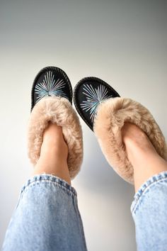 Beautiful, unique, traditional, 100% handmade sheepskin moccasins slippers are made from natural leather and sheep wool. Small leather pieces and sheepskin leftovers are turned into beautiful and one of a kind home shoes. Our slippers are very soft and comfortable. Perfect on rheumatic pain and are hypoallergenic. Outer: sheepskin;  Sole: harden suede leather ( will soften after 2-3 days) Insole: wool lining Please note that because of the handmade nature of these beautiful slippers some diffren Skin Color Shades, Beautiful Slippers, Handmade Slippers, Moccasin Slippers, Skin Colour, Ballerina Slippers, Felted Slippers, Suede Mules, Moccasins Slippers