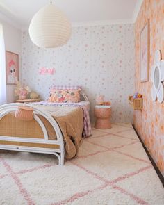 Kids Bedroom Makeover, Toddler Bedroom Girl, Teen Girl Room Decor, Kids Bedroom Inspiration, Bold Wallpaper, Girl’s Room, Twins Room, Teen Room Decor, Toddler Bedrooms