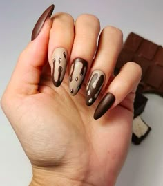 Chocolate Nails Acrylic, Brown Nail Art Chocolate, Chocolate Nail Designs, Chocolate Manicure, Chocolate Brown Nails Design, Chocolate Nails Design, Chocolate Nails, Feather Nails