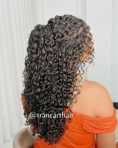 Penteado cacheado Party Hairstyles For Long Hair, Curly Hair Styles Easy, Hairdos For Curly Hair, Party Hairstyles, Quince, Curly Hair, Hair Inspiration, Hair Stylist