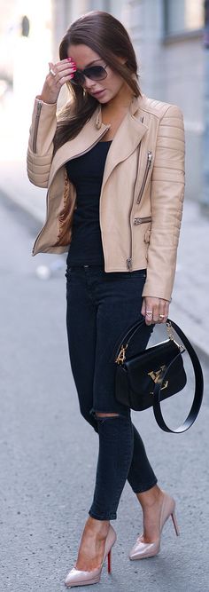 Beige Outfit, Nude Pumps, Outfit Trends, Fall Winter Outfits, Moto Jacket, Leather Jackets, Street Styles, Casual Outfit