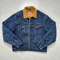 Size: XL-XXL Condition: This vintage jacket is in very good condition. Dimensions: chest width: 64 cm (armpit to armpit) back length: 68 cm All items have been carefully sorted to make sure they are 100% authentic! ✔️ Items will be shipped within 1-2 days ✔️ Customer service available 24h ✔️ 14 day return policy Check out this store to find more unique vintage pieces. Brown Denim Jacket With Pockets For Streetwear, Retro Dark Wash Outerwear For Streetwear, Vintage Brown Denim Jacket For Winter, Brown Denim Jacket For Winter Streetwear, Brown Winter Denim Jacket For Streetwear, Winter Brown Denim Jacket For Streetwear, Rugged Denim Jacket For Winter Streetwear, Rugged Winter Denim Jacket For Streetwear, Winter Rugged Denim Jacket For Streetwear