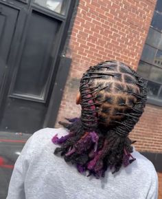 Short Dreadlocks Hairstyles, Dyed Dreads, African Natural Hairstyles, Dreadlock Style, Dreadlock Styles, Dreads Styles