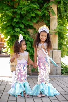 Sea Princess Dress Mermaid Tail Bithday Gown Holographic - Etsy Mermaid Dress For Kids, Mermaid Dress Girls, Mermaid Costume Kids, Girls Mermaid Costume, Sibling Halloween Costumes, Mermaid Birthday Outfit, Mermaid Costume Diy, Mermaid Costumes, Mermaid Halloween Costumes