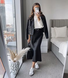 Fall Look With Skirts, Business Casual Outfits Midi Skirt, Aritzia Midi Skirt, Business Casual Slip Skirt, Styling A Black Satin Midi Skirt, Work Outfit Midi Skirt, Work Wear Skirt, Styling Silk Midi Skirt, Black Satin Midi Skirt Outfit Casual