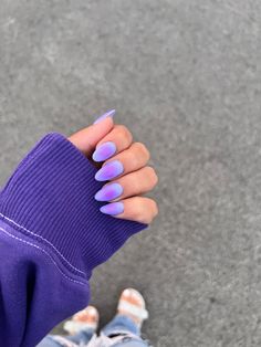 Aura Nails With Heart, Summer Purple Nail Ideas, Purple And Blue Aura Nails, Summer Nail Inspo Purple, Pink Purple Teal Nails, Simple Lavender Nails, Purple Airbrush Nails, Aura Nails Purple, Purple Blue Nails