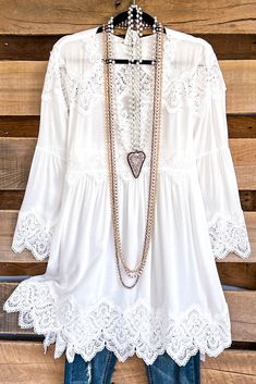 Plus Size Boutique Clothing, Pink Cowboy Boots, Feminine Top, Plus Size Boutique, Beautiful Kimonos, Pretty Blouses, White Lace Top, Plus Size Kleidung, Clothing Size Chart