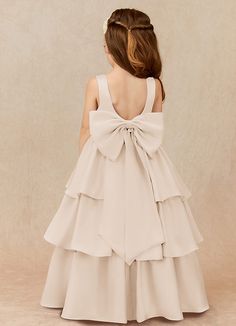 If you are looking for a classic dress for your girl, look no further. Margie is our adorable satin ballgown dress. This dress is not only perfect for a flower girl at a wedding but also versatile enough for other special occasions. Kids Satin Dress, Pastel Flower Girl Dresses, Trailer Wedding, Blush Pink Flower Girl Dress, Satin Flower Girl Dresses, Summer Flower Girl Dresses, Dahlia Wedding, Pink Flower Girl Dress, Satin Ballgown