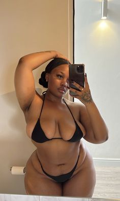 Swim Suits, Curvy Girl Fashion, Black Is Beautiful, Curvy Fashion