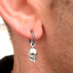 Men’s Earrings, Piercing Sets, Mens Dangle Earrings, Mens Piercings, Masc Fits, Men's Earring, Ny Street Style, Masculine Jewelry