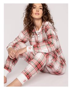 Perfection in plaid in this cozy women's plaid pajama set. A 3-button Henley top & jammie pant in cozy thermal velour are the perfect way to stay cozy this winter. Model is 5'9", wearing size small. Made by P.J Salvage Color: Ivory Material: polyester w/ 5% elastane velour thermal Style# RLJSST Pajamas Aesthetic, Chic Tank Tops, Luxe Loungewear, Plaid Pajama, Plaid Pajama Pants, Cozy Pajamas, Winter Pajamas, Southern Shirts, Plaid Pajamas