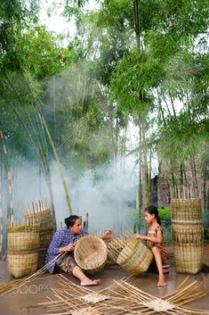 Book Art Sculptures, Philippines Culture, Mother Art, Cool Paper Crafts, Bamboo Basket, Modern Beach House, Village Life