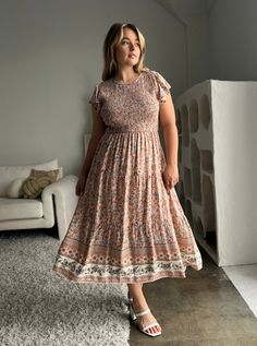 Plus Size Floral Border Midi Dress Plus Size Dresses -2020AVE Casual Feminine Outfits Plus Size, Modest Plus Size Dresses, Plus Size Modest Outfits, Casual Feminine Outfits, Mom Style Summer, Midi Dress Plus Size, Floral Cotton Dress, Cute Modest Outfits, Pink Midi Dress