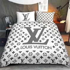 the louis vuitton bedding is made with black and white sheets