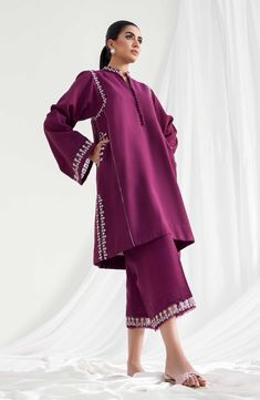 Ready To Wear Winter, Fancy Suits, Simple Dress Casual, Lace Dress Design, Fancy Suit, Pakistani Fancy Dresses