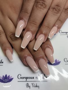 Coffin Nude Nails Designs, Outlined Nails Coffin, Coffin Outline Nails, Acrylic Nails Outline Design, Nails With Outline Design, Nails Outline Design, Neutral Nails Acrylic Coffin Medium, Nude Nail Ideas Acrylic, Nails White Outline