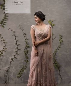 Simple Reception Dress For Bride, Betrothal Dress, Kerala Engagement Dress, Samyuktha Menon, Indian Wedding Reception Outfits, Christian Wedding Gowns, Christian Bridal Saree, Engagement Dress For Bride, Bride Reception Dresses