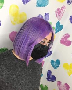 Shorter Lavender Hairstyles 2 Lavender Hairstyles, Lavender Highlights, Very Easy Hairstyles, Blue Combination, Dark Blue Hair, Bleaching Your Hair, Purple Highlights, Purple Shades