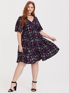 Black Floral Flutter Skater Dress, SPANISH TILES Challis Dress, Trendy Plus Size Fashion, New Street Style, Challis Fabric, Active Outfits, Dress Images, Torrid Dresses, Flutter Sleeves, Trendy Plus Size