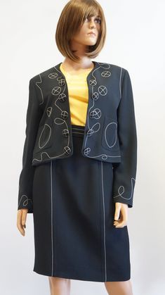 I'm happy you're here PANDORA FASHION shop I offer vintage MOSCHINO CHEAP CHIC suit JACKET + SKIRT 100% authentic 52% rayon 48% acetat Made in Italy size on tag I44 USA10 F40 GB12 D40 used in very good condition JACKET full length 49 cm/19.29 inch width armpit to armpit 50 cm/19.69 inch width shoulders 41cm/ 16.14 inch length sleeves 59 cm/ 23.23 inch length sleeves from armpit 43 cm/ 16.93 inch SKIRT full length cm/ inch widh waist cm/ inch width hips cm/ inch If you have any question write to Moschino Jacket, Cheap Jacket, Moschino Cheap And Chic, Checked Jacket, Check Dress, Embroidered Gifts, Vintage Blazer, Silky Dress, Black Skirt