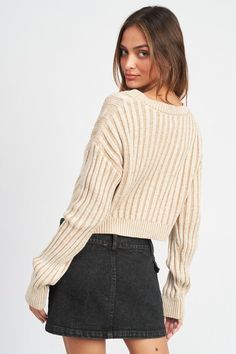 Elevate your winter style with our "Textured Harmony" Contrasted Cable Knit Sweater Top. Crafted from a blend of 60% cotton and 40% acrylic, this top offers both comfort and a luxurious feel. The intricate cable knit design adds dimension and visual interest, while the contrasting details provide a touch of modernity. Whether you're layering it for a cozy evening or making a statement on its own, this sweater top seamlessly combines texture and elegance for a versatile addition to your cold-weat Black Sweater Outfit Casual, Trendy Cozy Fit Cable Knit Tops, Navy Cable Knit Casual Top, Winter Cashmere Cable Knit Top, Blue Cotton Cable Knit Top, Sweater Outfit Casual, Navy Cable Knit Top, Black Sweater Outfit, Sweatshirt Jean Jacket