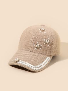 Baseball Hat Decorating Ideas, Bedazzled Denim, Caps Design, Cute Beret, Bone Bordado, Women's Caps, Diy Graduation Cap, Rhinestone Projects, Pretty Hats