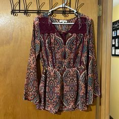 Beautiful Blouse New Without Tags Very Colorful With Lace On Shoulders And On Back Brand Love Fire Size Small Brown Boho Print Blouse For Fall, Brown Boho Print Tops For Fall, Casual Brown Paisley Print Tops, Love Fire, Beautiful Blouses, On Back, Black And Brown, Top Blouse, Blouses