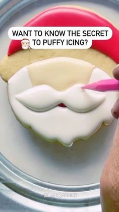 Glob And Ribbon Royal Icing, Holiday Cookies Decorated Royal Icing Recipes, Fluffy Royal Icing Recipe, Royal Icing Hacks, Cookies With Icing On Top, Sugar Cookie Tips And Tricks, Royal Icing Decorating Tips, Cookie Decorating Classes, Puffy Royal Icing Recipe