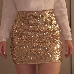 Gold Sequin Skirt High Quality New With Tags Size S Perfect For The Holidays And Clubbing, Bars, Nights Out, Etc Ask Me Questions And Send Me Offers!! 80s Party Outfits, Gold Sequin Skirt, Going Out Skirts, Taylor Outfits, Sequin Mini Skirt, Ask Me Questions, 80s Party, Sequin Mini Skirts, Party Outfits