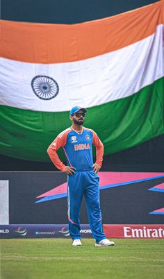 Virat Kohli With Indian Flag, Team India Cricket Wallpaper, Virat Kohli Aesthetic, Virat Kohli Photo, Cricket Aesthetic, Virat Kohli Wallpaper, Virat Kohli Portrait Photography, Cricket Books, Cricket Quotes