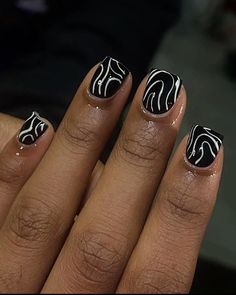 Xs Round Nails, Black Nails With White Design, Dark Short Nails, Short Nails Black Women, Short Nail Styles, Short Nails Black, Nail Designs Toenails, 2025 Rebrand, Line Nail Designs