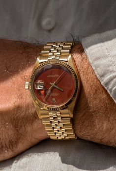 Watch Aesthetic, Universal Geneve, Red Veins, Classy Watch, Red Watch, Silver Oak, Rolex Date, Retro Watches