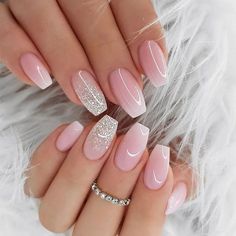 Baby Girl Shower Nails, Maternity Shoot Nail Ideas, Nails For Baby Shower Girl, Girl Baby Shower Nails, Baby Pink Nails With Design, Baby Pink Nail Designs, Baby Shower Nails Girl, Birth Nails, Nails 2025