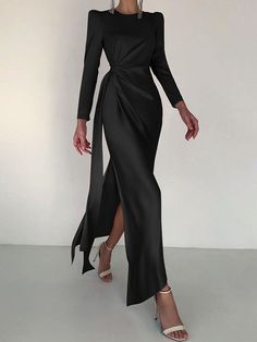 Women Dress, Long Sleeve Maxi Dress, Pregnant Women, Tango, Women's Fashion Dresses, Ankle Length, Nasa, Women Long Sleeve, Black Red