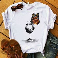 Butterfly On The Glass T Shirt ZNF08 Tshirt Painting, Mode Kimono, T Shirt Painting, Tshirt Design Inspiration, T Shirt World, Butterfly Top, Painted Clothes, The Glass, Design T Shirt