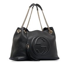 This beautiful Gucci Soho Chain Tote is made of black leather and features gold-tone details and chain straps, an open top with a hook closure, and zippered and slip pockets inside. The Bag is best  over the shoulder. Gucci Soho, Timeless Handbag, Vuitton Bag, Luxe Fashion, Bags Designer Fashion, Exclusive Bag, Casual Backpack, Open Top, Chain Bags