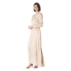 Discover our caramel Paris Long dress, a chic piece, ideal for evenings. Made from silk and tencel, this dress features subtle vertical patterns that will elongate your silhouette. Its pleasant, supple and flying material delicately wraps the body, offering exceptional comfort and a fluid silhouette. With its long cut and delicate side drape, this dress offers an elegant yet modern look, perfect for any special occasion. Dry Wash Caramel Dress, Long Cut, Price Match, Independent Designers Fashion, Special Occasion, Caramel, Long Dress, Timeless Fashion, Paris