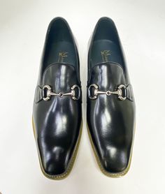 Style: 515-06-Black Handsome Calfskin slip-on Shoe from our Carrucci by Maurice collection features Horsebit detailing, full Leather Lining, a clean welt and multicolored Lightweight Rubber Sole! Cordovan Shoes, Shoe Horn, Shoe Tree, Men's Clothes, Monk Strap, Black 7, Suede Shoes, New Shoes, Slip On Shoes