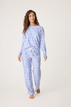 This item is Final Sale. Stay cozy this winter in our Mountain Bound Pajama Set, featuring a charming blue fair isle snowflake print. Crafted from ultra soft velour thermal fabric, this set delivers both warmth and comfort for those chilly nights. The festive design brings a touch of seasonal magic, while the plush texture makes it perfect for lounging or curling up by the fire. Whether for relaxing mornings or restful evenings, this pajama set combines cozy with timeless winter style. Holiday Pjs, Capri Set, Snowflake Print, Bamboo Pajamas, Kickee Pants, Festive Design, Sleepwear & Loungewear, Print Pajamas, Stay Cozy