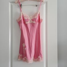 Pure Silk Pink Camisole Top Sz S Never Worn Vintage Spring Camisole With Spaghetti Straps, Pink Loungewear Tops With Adjustable Straps, Vintage Spaghetti Strap Camisole For Spring, Pink Spaghetti Strap Camisole With Built-in Bra, Pink Lace Trim Tank Top With Spaghetti Straps, Pink Lace Trim Spaghetti Strap Tank Top, Fitted Sleepwear With Adjustable Straps For Spring, Spring Pink Tank Top With Built-in Bra, Pink Spaghetti Strap Camisole For Summer