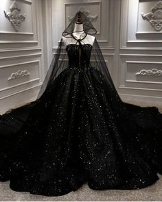 Sparkly Wedding Dress Ball Gown, Wedding Dress Cinderella, Black Lace Wedding Dress, Black Wedding Dress Gothic, Ball Gown Princess, Cape Veil, Sequin Ball Gown, Gown Pictures