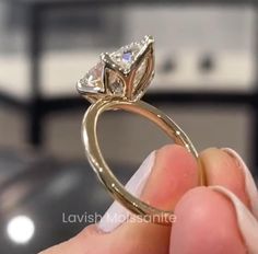 3 Ct Pear Cut Moissanite Diamond Petal Prong Solitaire Ring For Women, Wedding Ring, Proposal Ring, Tulip Set Engagement Ring, Promise Ring, Lavish Moissanite ✪ 𝐌𝐚𝐢𝐧 𝐑𝐢𝐧𝐠: ➾ Main Stone: 𝐌𝐨𝐢𝐬𝐬𝐚𝐧𝐢𝐭𝐞  ➾ Stone Shape: Pear Cut ➾ Stone Carat: 3 CT (Stone Size: 7*11 MM) ➾ Stone Cut: Excellent ➾ Color : D / Colorless ➾ Clarity: VVS1 ➾ Band Size: 1.85 mm [Approx. It can be changed.] ✪ 𝐌𝐚𝐭𝐞𝐫𝐢𝐚𝐥𝐬 ➾ Made In Solid 925 Sterling Silver ➾ 10K Gold, 14K Gold, 18K Gold ➾ White Gold, Ros Ring Upgrade, Women Wedding Ring, Ring Proposal, Pear Ring, Pear Engagement Ring, Writing Gifts, Proposal Ring, Pear Diamond, Ring Promise