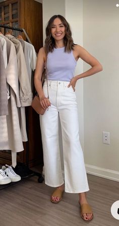 White Pants Wide Leg Outfit, White Wide Leg Cropped Pants Outfit, White Wide Leg Pants Outfit Dressy, White Wide Leg Jeans Outfit, Style White Jeans, Casual Spring Outfits, White Wide Leg Jeans, Bank Job